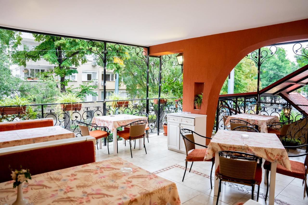 Globus Hotel Plovdiv Exterior photo