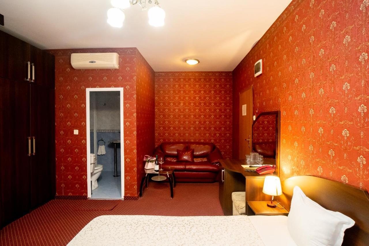 Globus Hotel Plovdiv Exterior photo